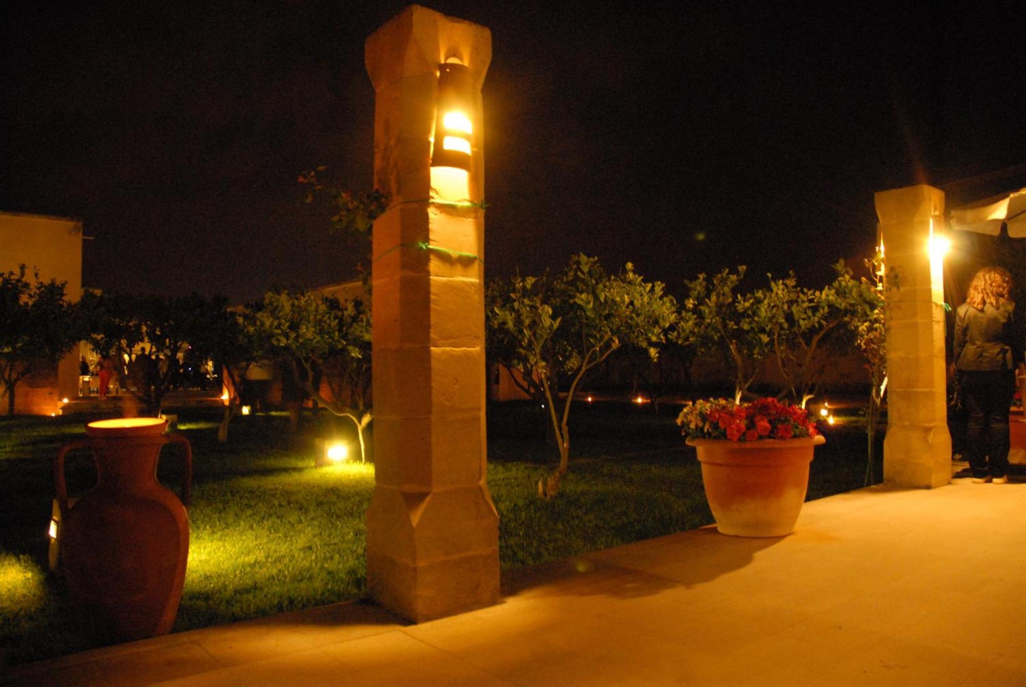 Masseria Li Campi Cavallino di Lecce Exterior photo