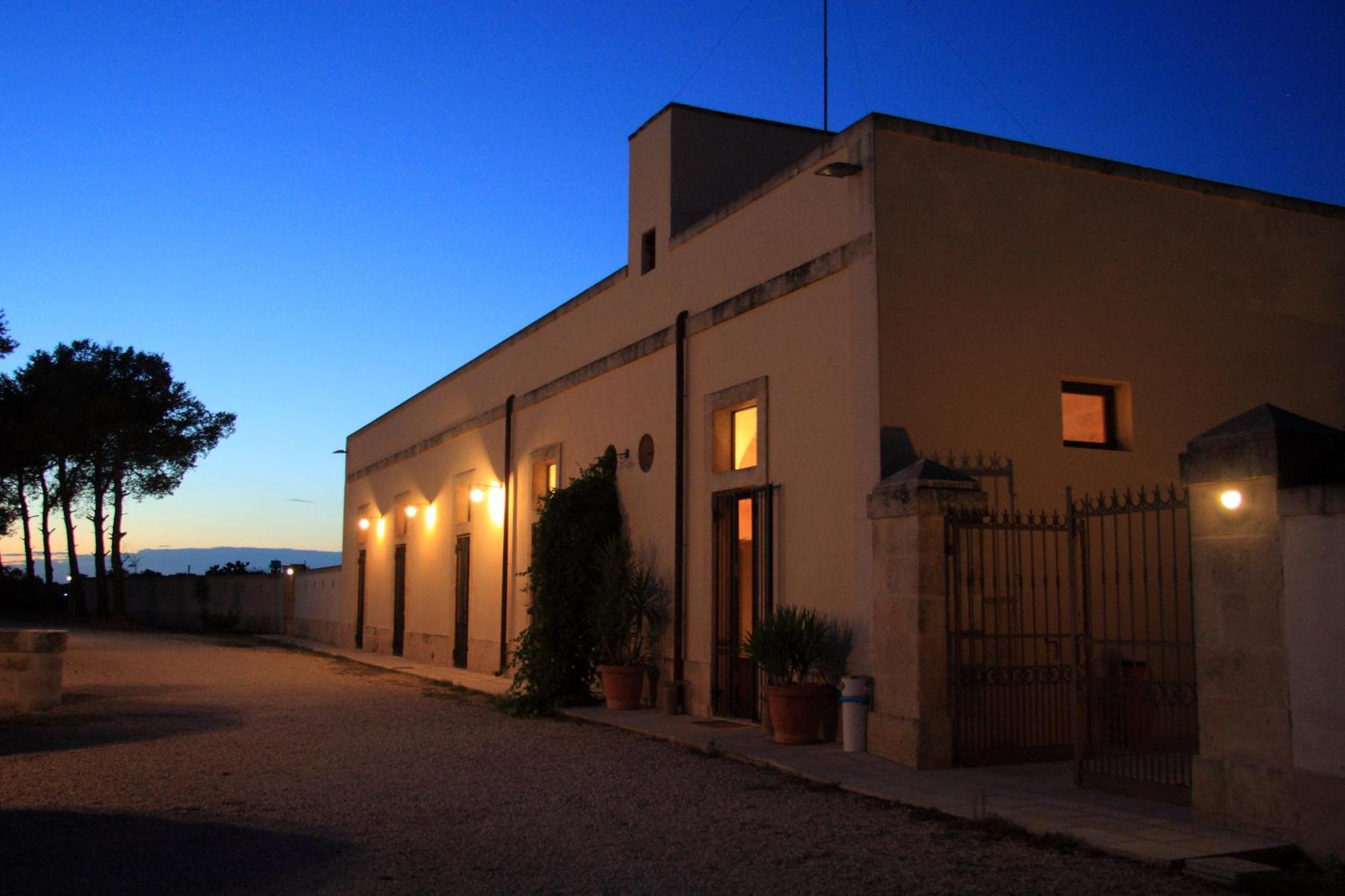 Masseria Li Campi Cavallino di Lecce Exterior photo
